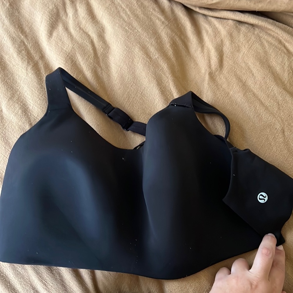 Lululemon bra